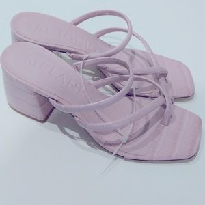 Lavender Antonio Melani lavender heels 7.5 women’s